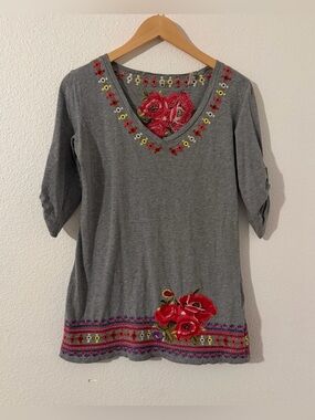 Bella Carra Tunic 100% Cotton Top Womens Medium Floral Embroidered 3/4 Sleeves